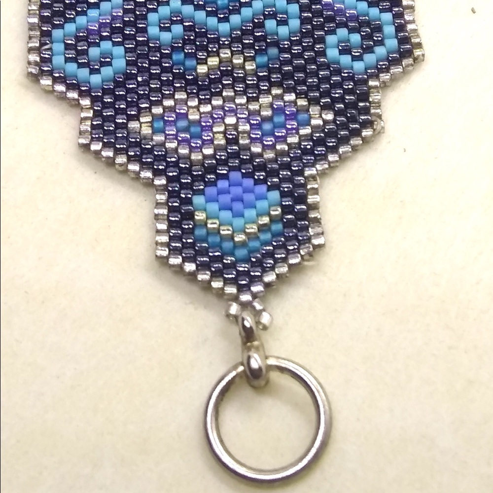 🔥SOLD🔥 for funds raiser dog rescue at Comanche PowWow🔥 Beaded Blue Bracelet - Picture 4 of 11